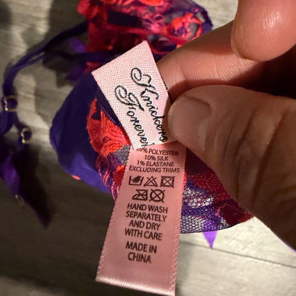 Agent Provocateur Purple and Red Lace Garter - Picture 5 of 5